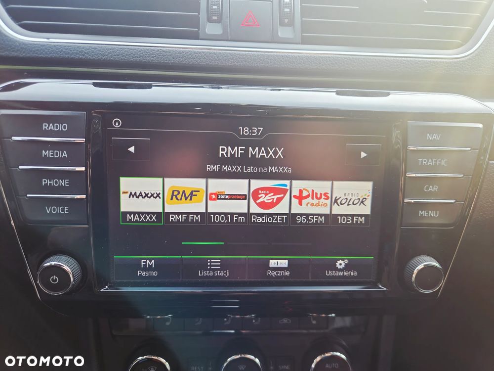 Skoda Superb 2.0 TDI L&K DSG - 15