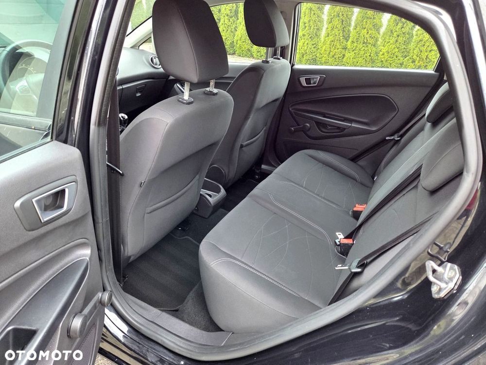 Ford Fiesta - 20