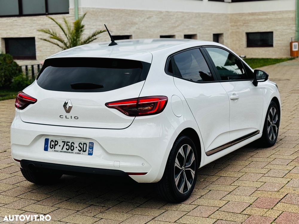 Renault Clio - 5