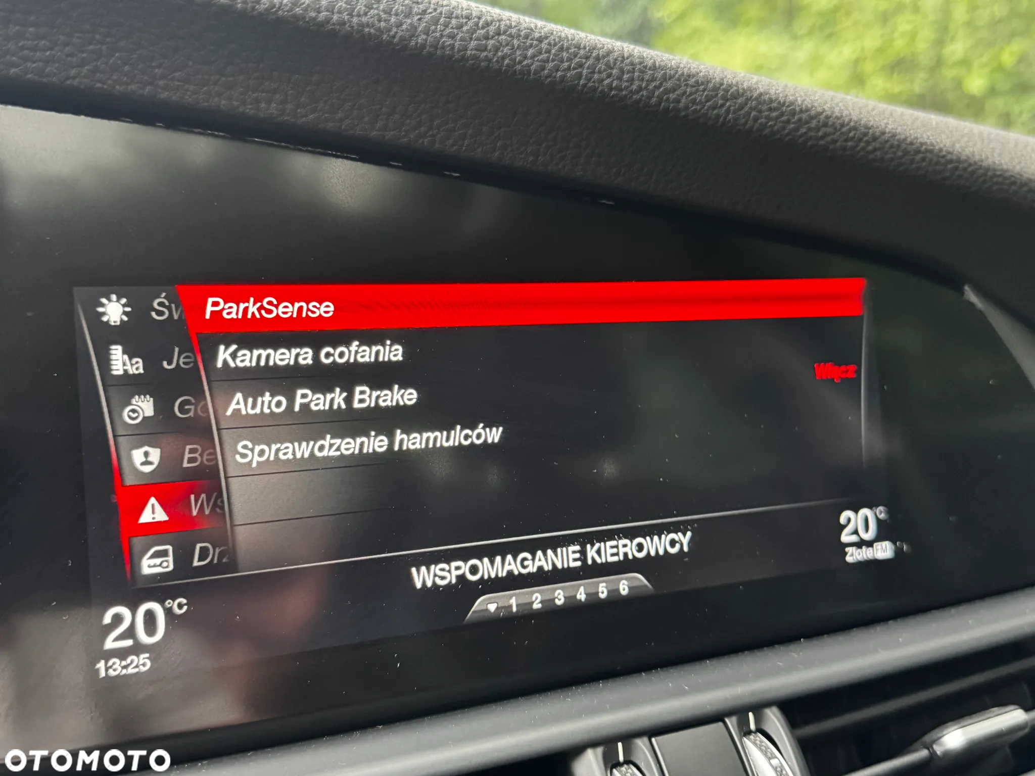 Alfa Romeo Giulia 2.0 Turbo 16V AT8-Q4 Veloce - 28
