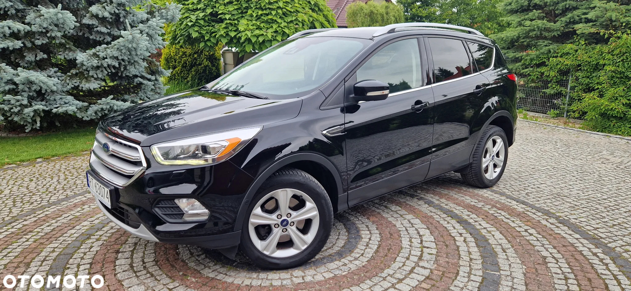 Ford Kuga 2.0 TDCi FWD Titanium Plus - 2