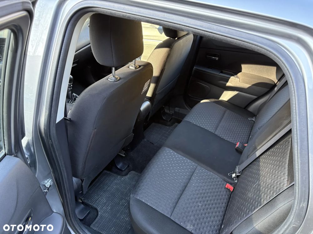 Mitsubishi ASX 1.8 DID Invite 4WD AS&G - 12