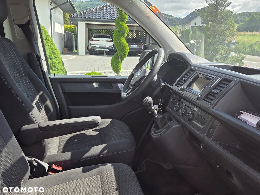 Volkswagen Caravelle 2.0 TDI L2 Comfortline 4Motion - 2