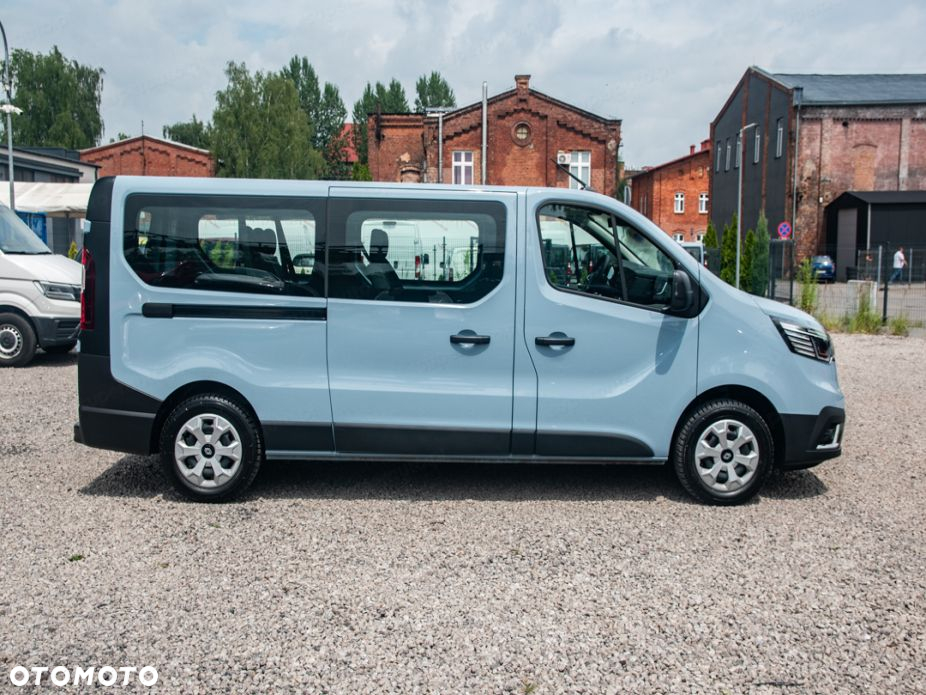 Renault Trafic - 12