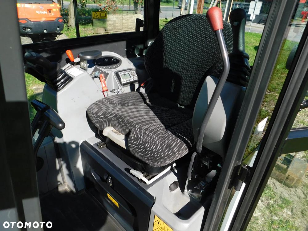 Bobcat E19 tylko 690 MTG ! 3 łyzki w tym hydrauliczna - 16