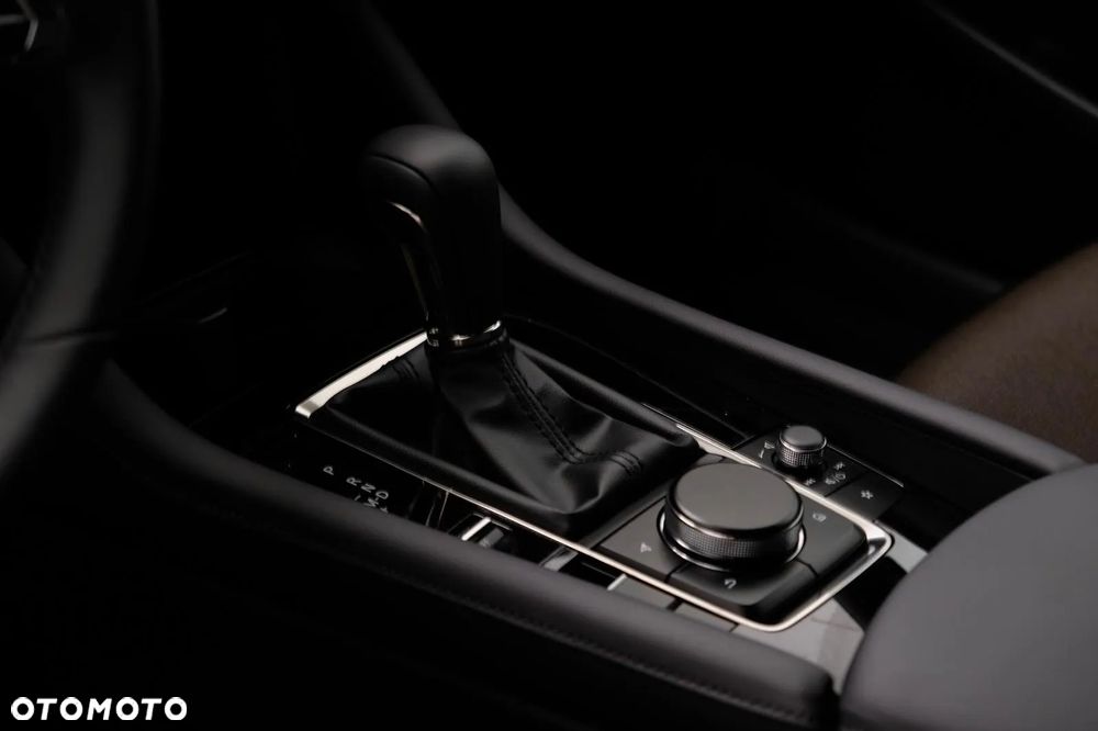 Mazda 3 - 25