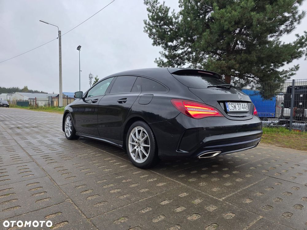 Mercedes-Benz CLA 220 4-Matic AMG Line - 12