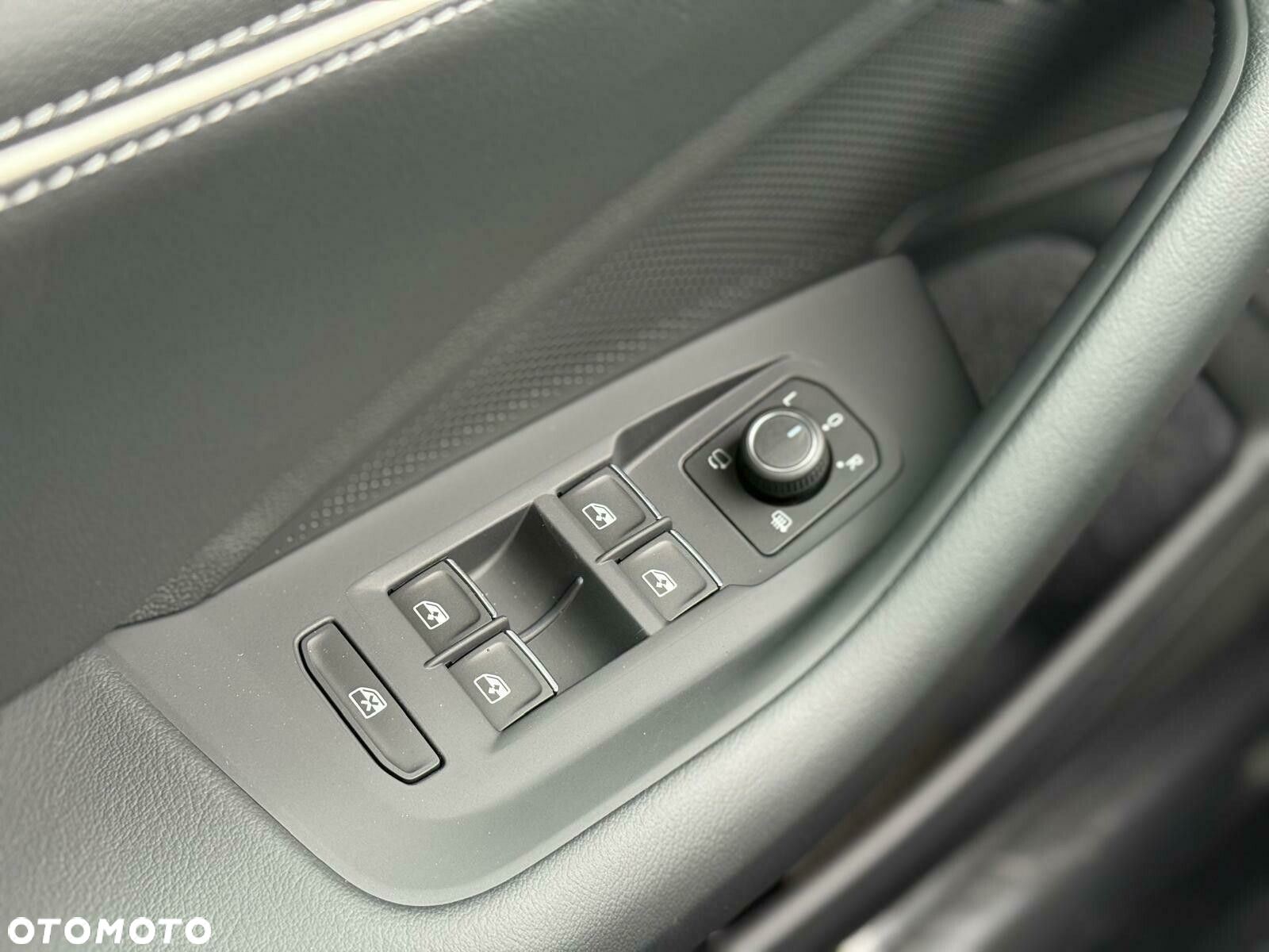 Volkswagen Passat 1.5 TSI eHybrid PHEV Elegance DSG - 29