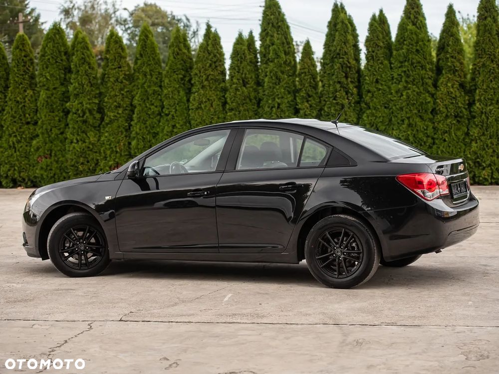 Chevrolet Cruze 1.6 - 10