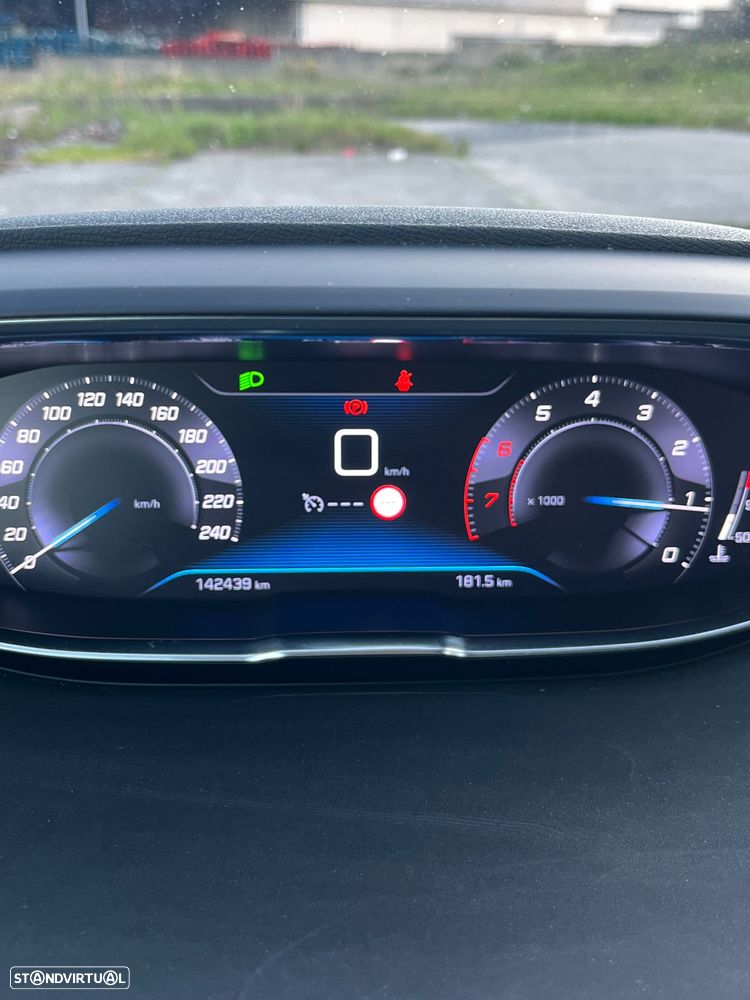 Peugeot 5008 1.2 PureTech Allure J18 - 2