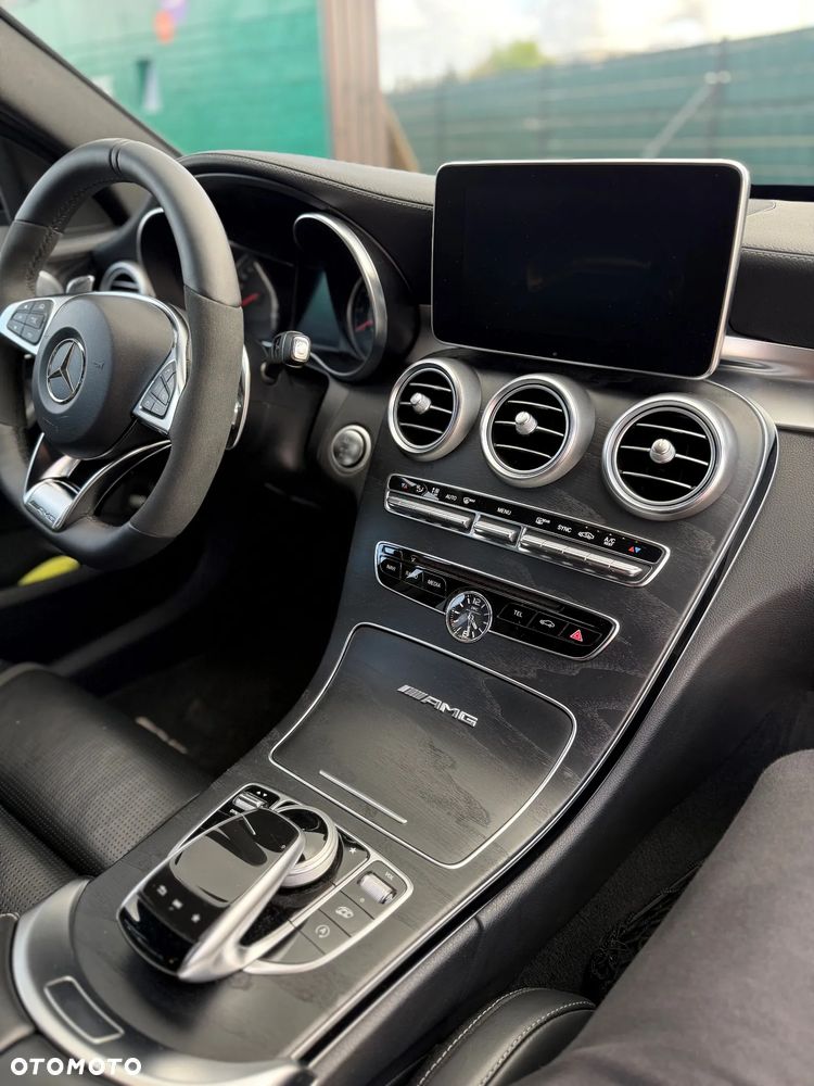 Mercedes-Benz Klasa C AMG 63 AMG Speedshift 7G-MCT - 7
