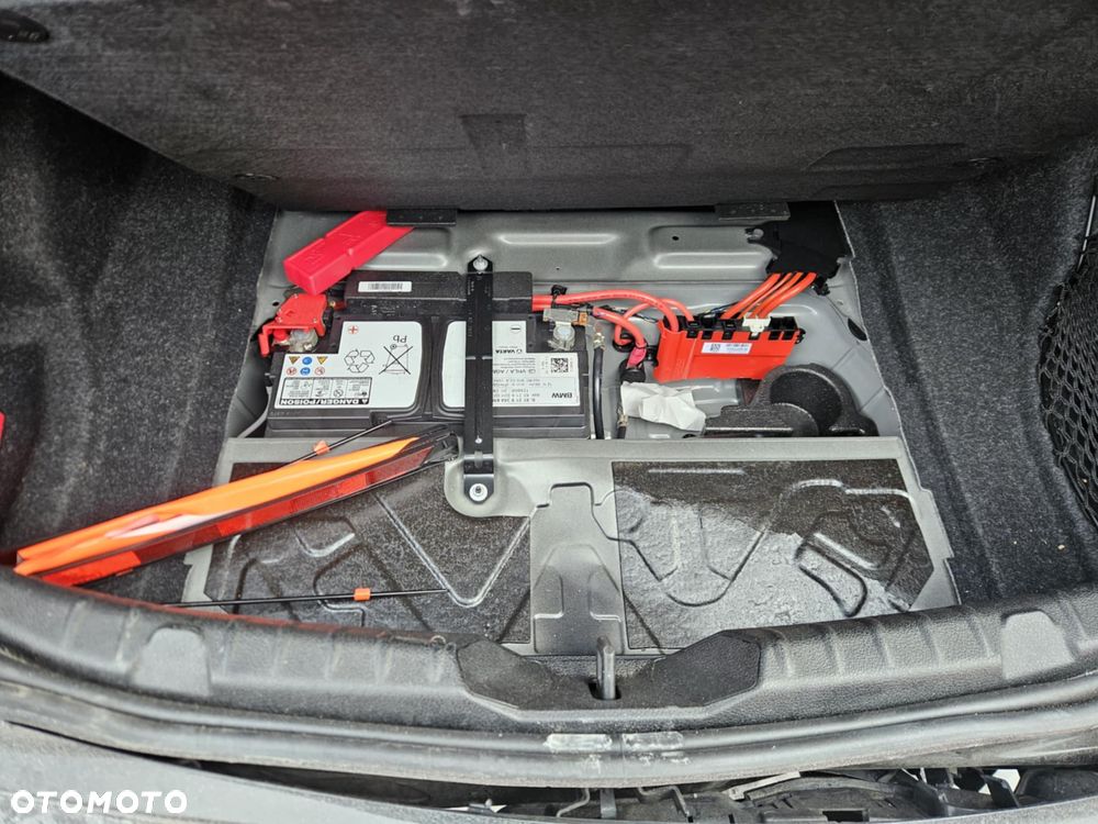 BMW Seria 2 218i Sport Line - 11