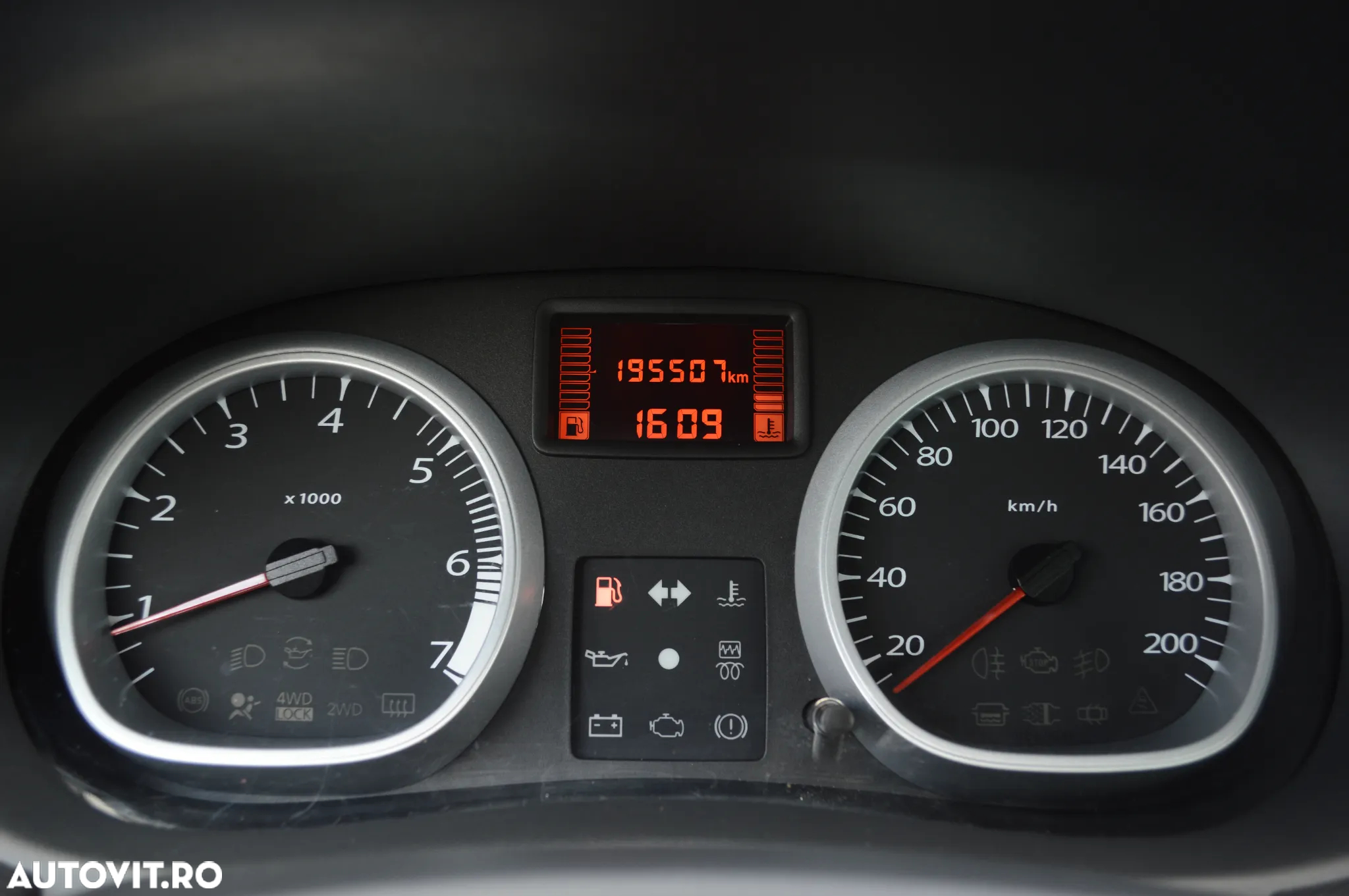 Dacia Duster dCi 110 FAP 4x2 Prestige - 27