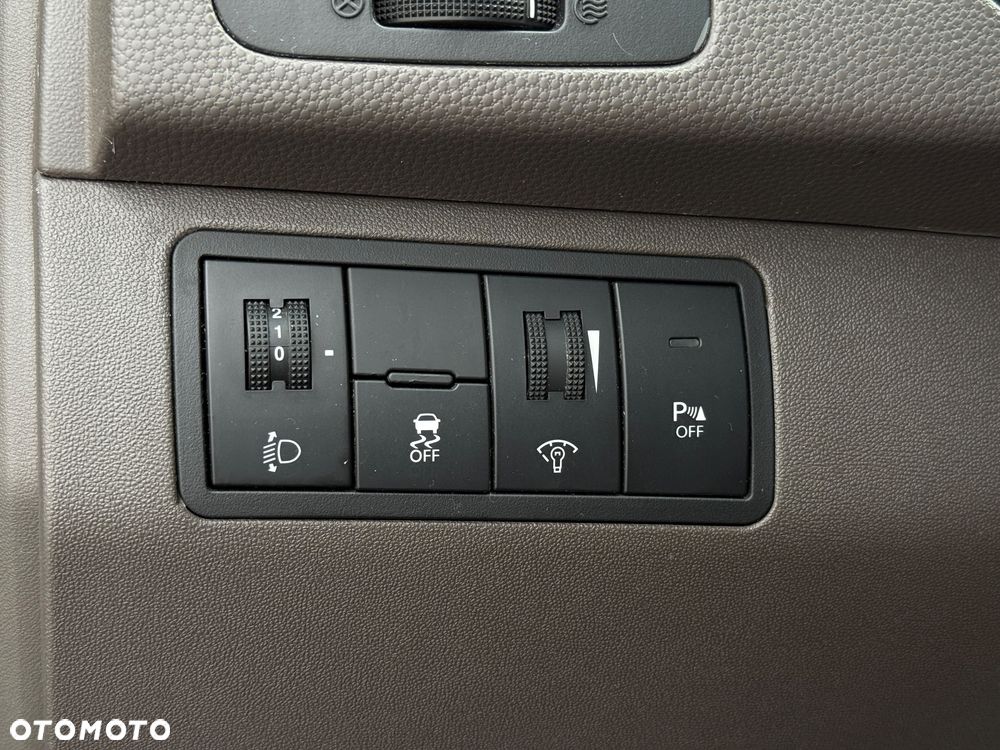 Kia Venga 1.6 CRDi 128 Fifa World Cup Edition - 16