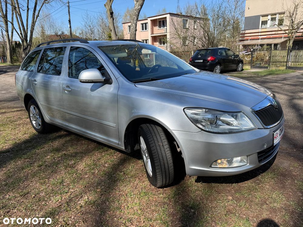 Skoda Octavia 1.6 TDI DPF 4x4 Ambition - 4