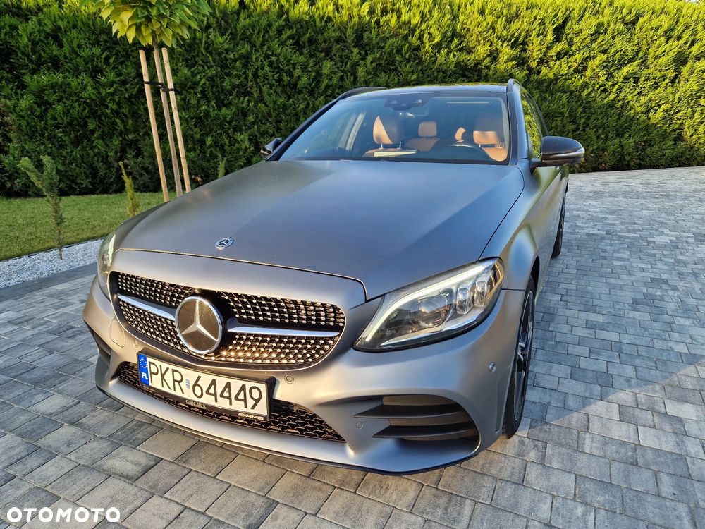 Mercedes-Benz Klasa C 300 d T 4Matic 9G-TRONIC AMG Line - 9