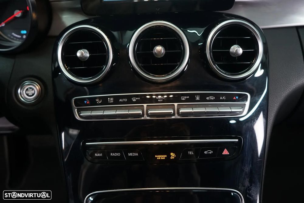 Mercedes-Benz C 300 de Edition - 33