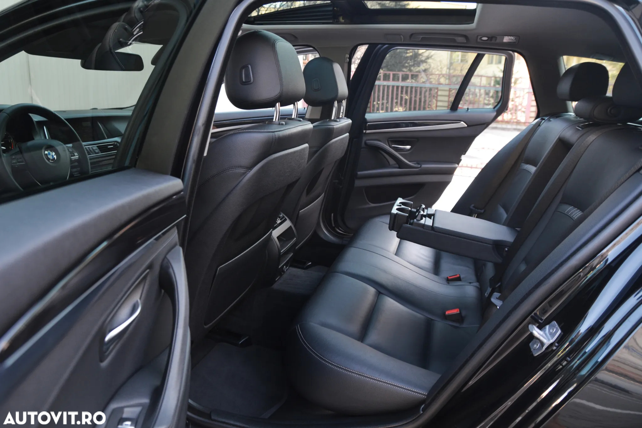 BMW Seria 5 525d xDrive Aut. Modern Line - 13