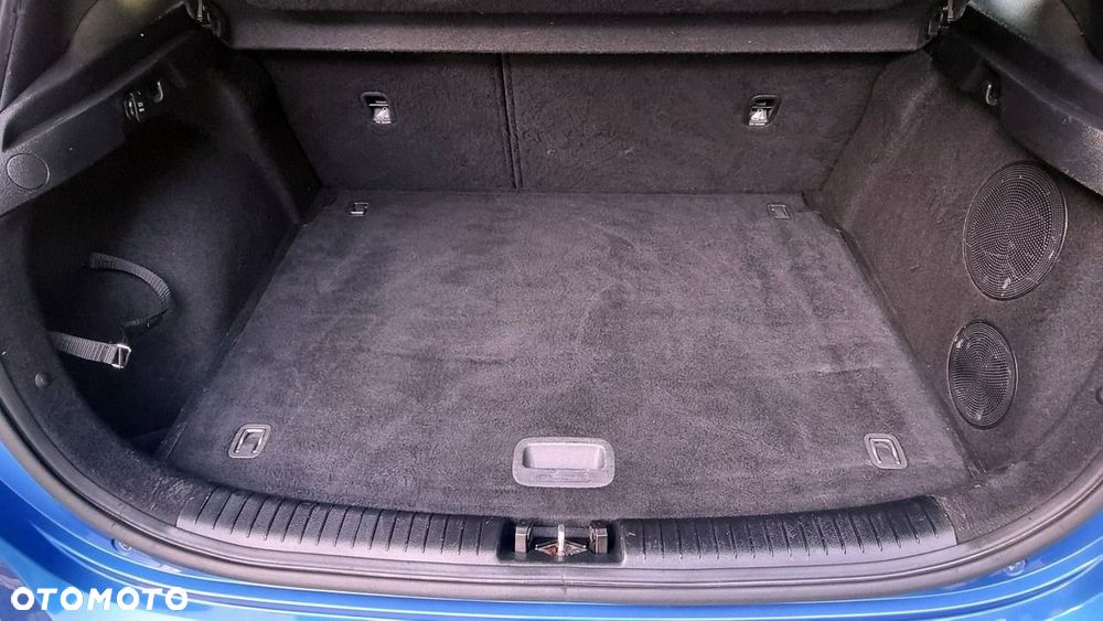 Kia Ceed - 27