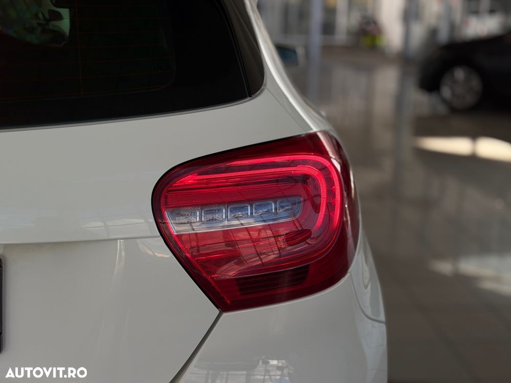 Mercedes-Benz A 180 CDI (BlueEFFICIENCY) 7G-DCT Urban - 10