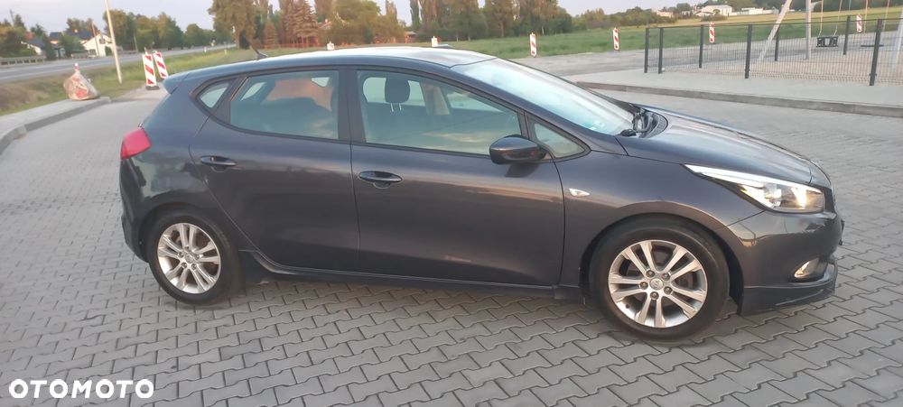 Kia Ceed 1.6 GDI S - 11