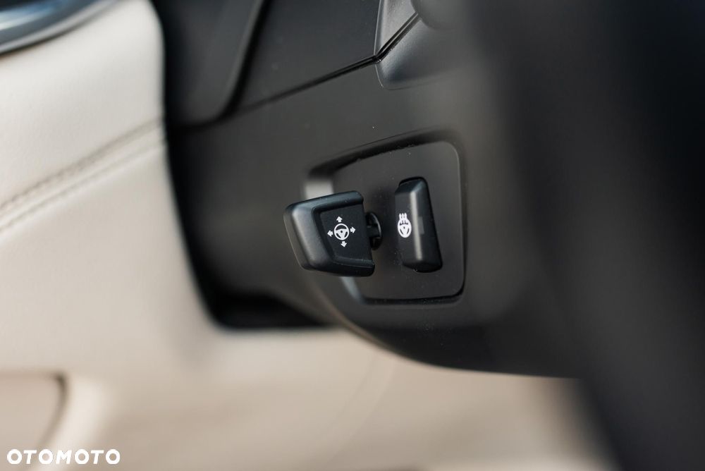 BMW Seria 7 - 28