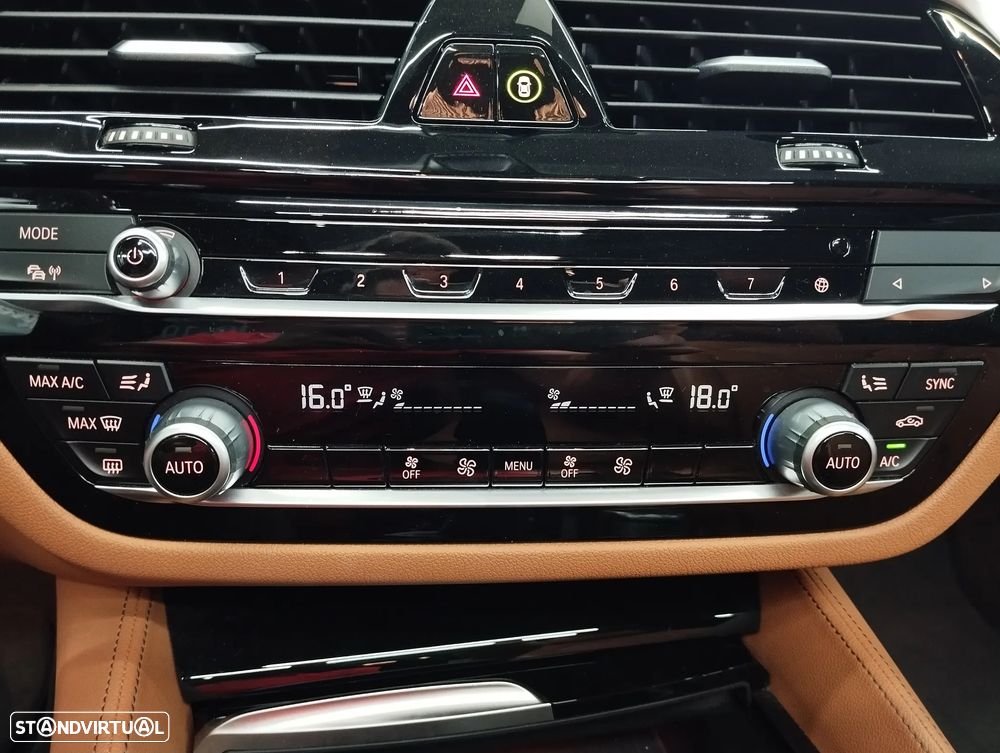 BMW 530 e Line Luxury - 41
