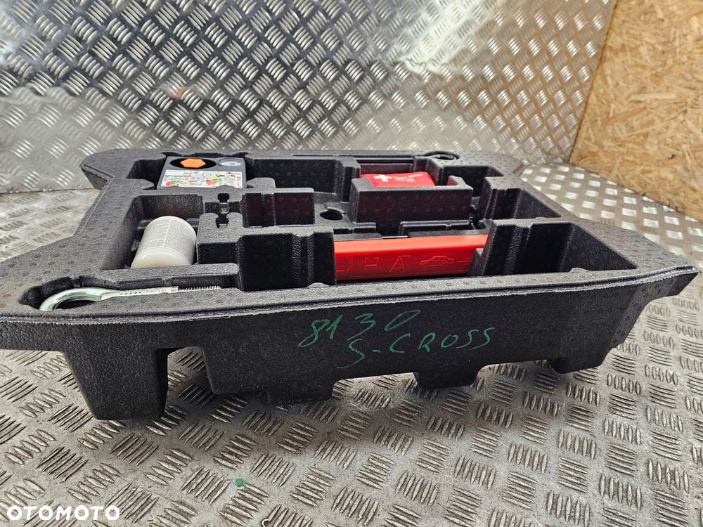 sx4 s-cross lift 2021 wkład bagażnika styropian 75491-74s00 - 2