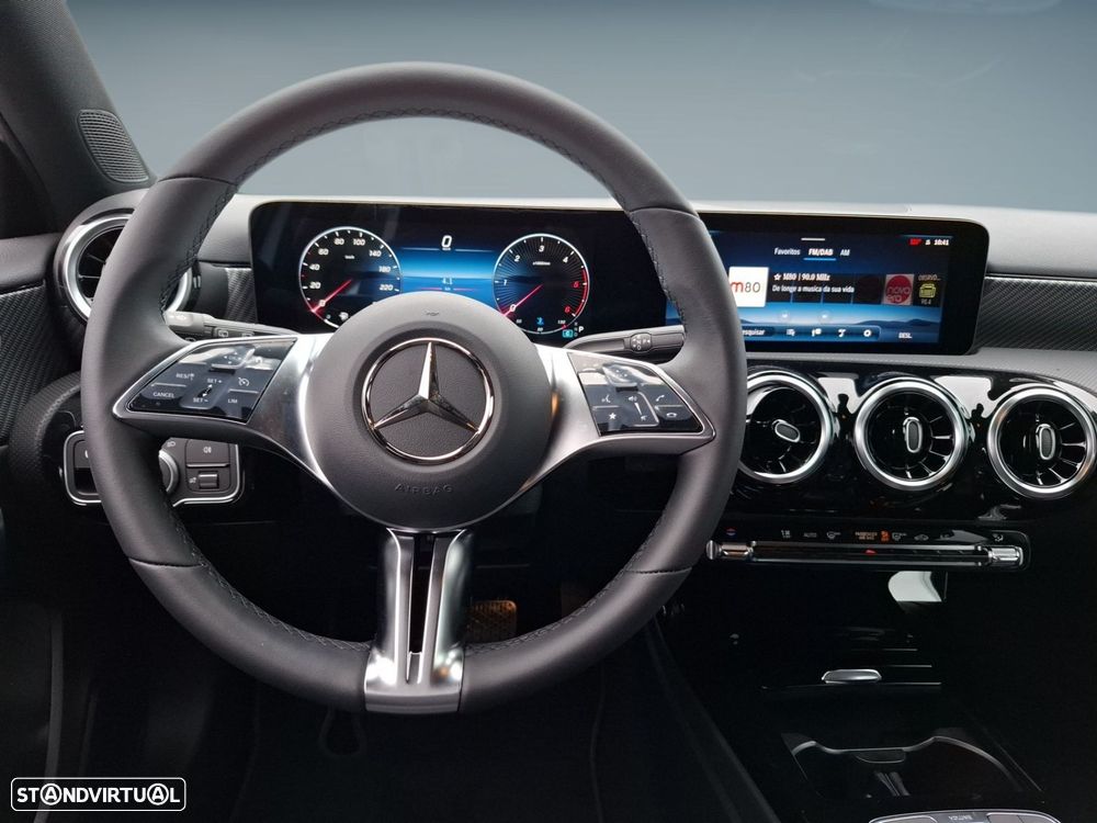 Mercedes-Benz a-180 d - 13