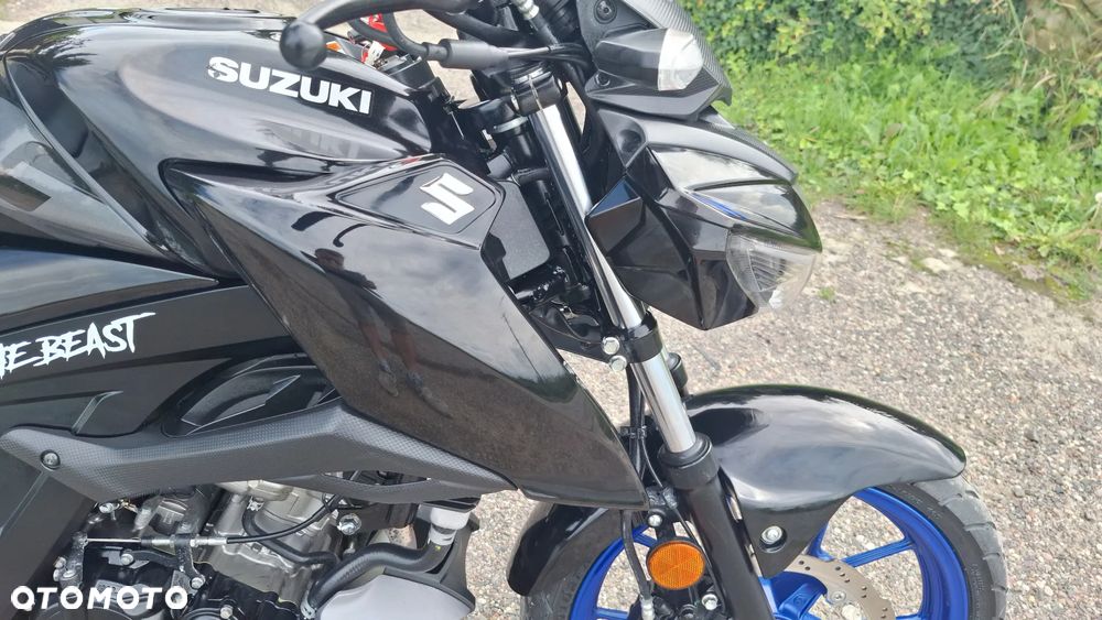 Suzuki GSX - 7