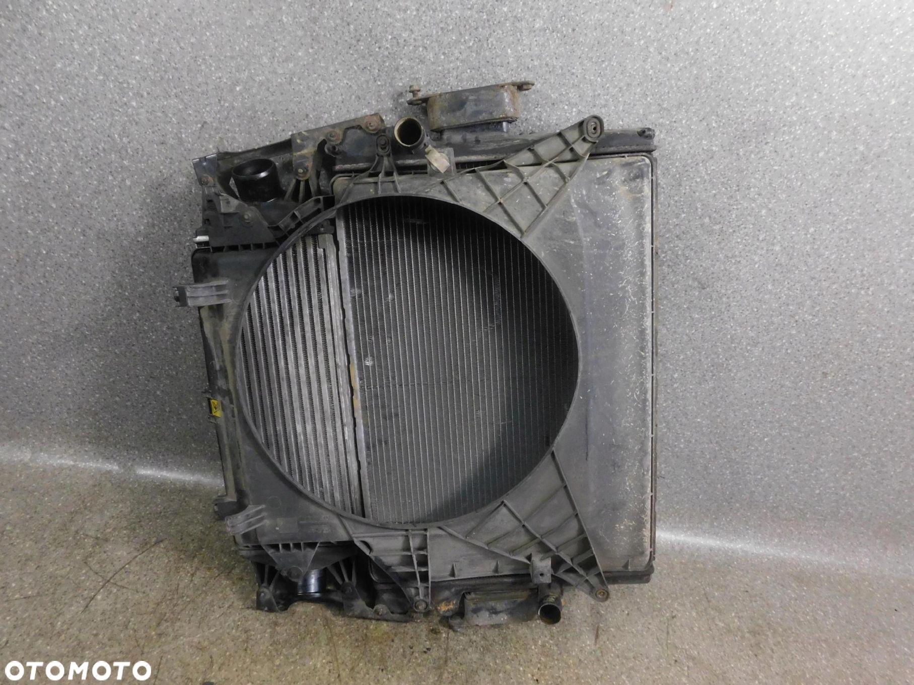 Chłodnica Wody Intercooler Komplet Iveco Daily Iv 3.0 Hpi - 2