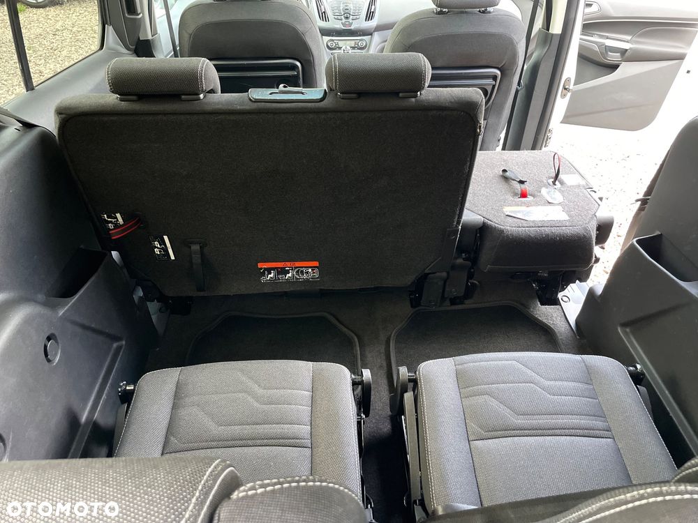 Ford Tourneo Connect Grand - 14