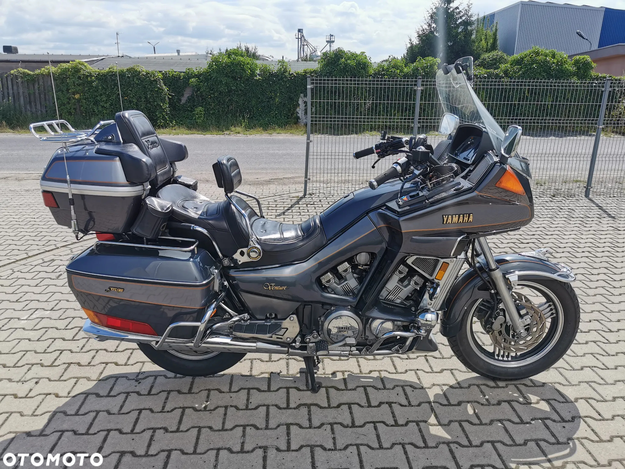 Yamaha XVZ - 5