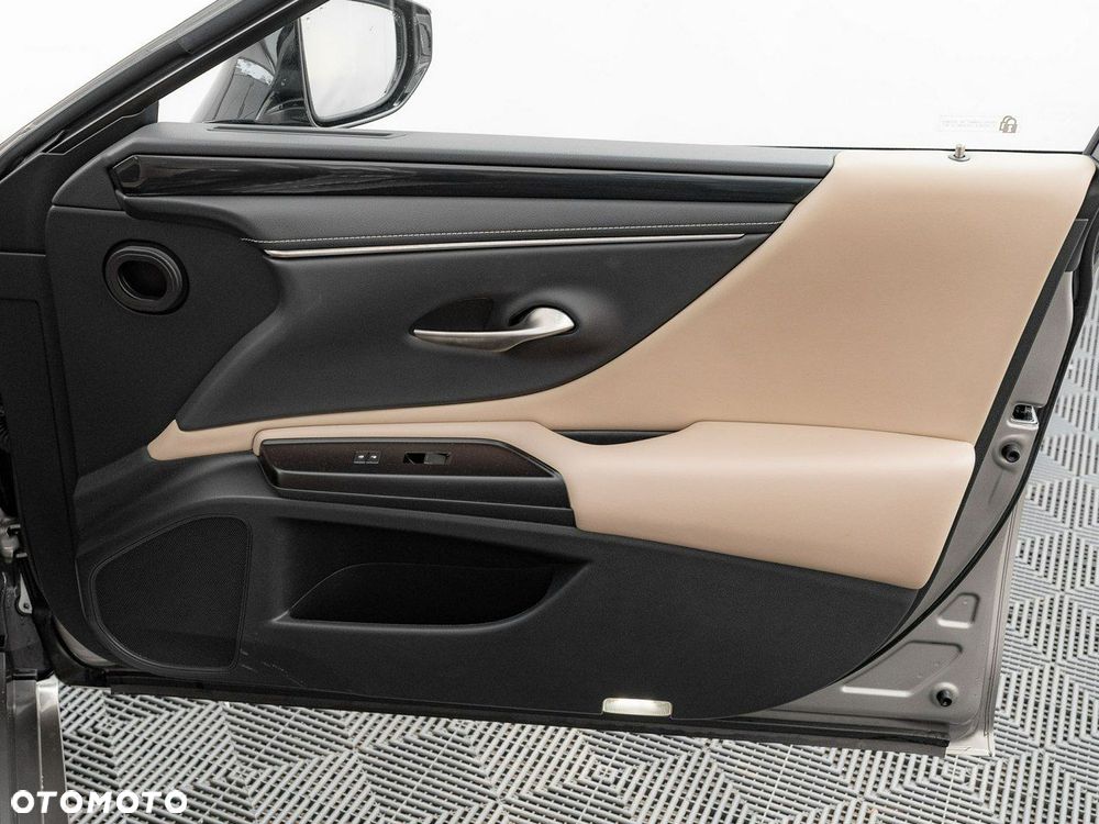 Lexus ES - 35