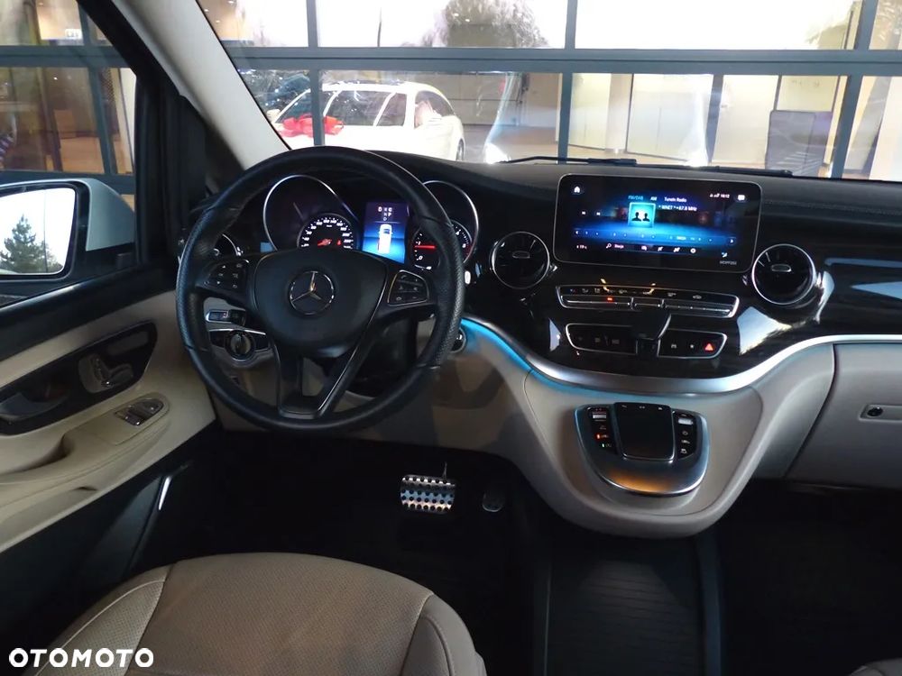 Mercedes-Benz Klasa V 300 d 4-Matic Avantgarde 9G-Tronic (d³ugi) - 24