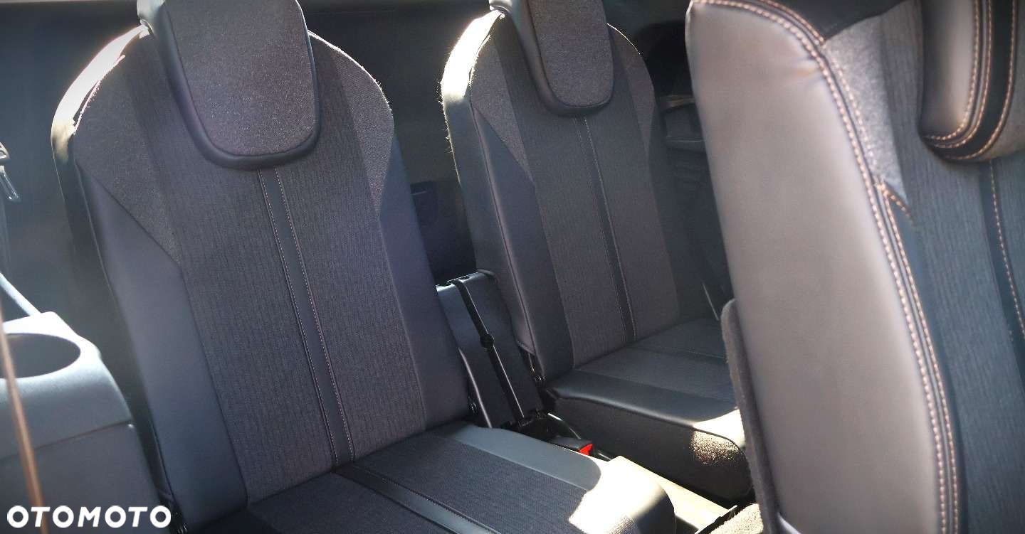 Peugeot 5008 1.6 THP Allure S&S EAT6 - 18