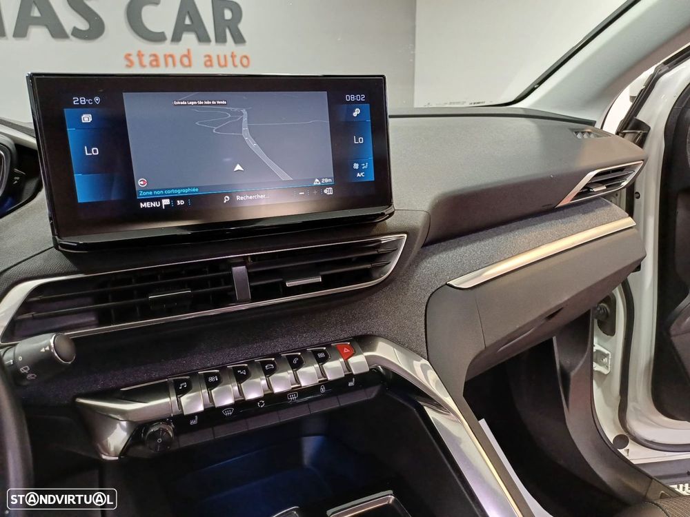 Peugeot 3008 1.5 BlueHDi Allure EAT8 - 20