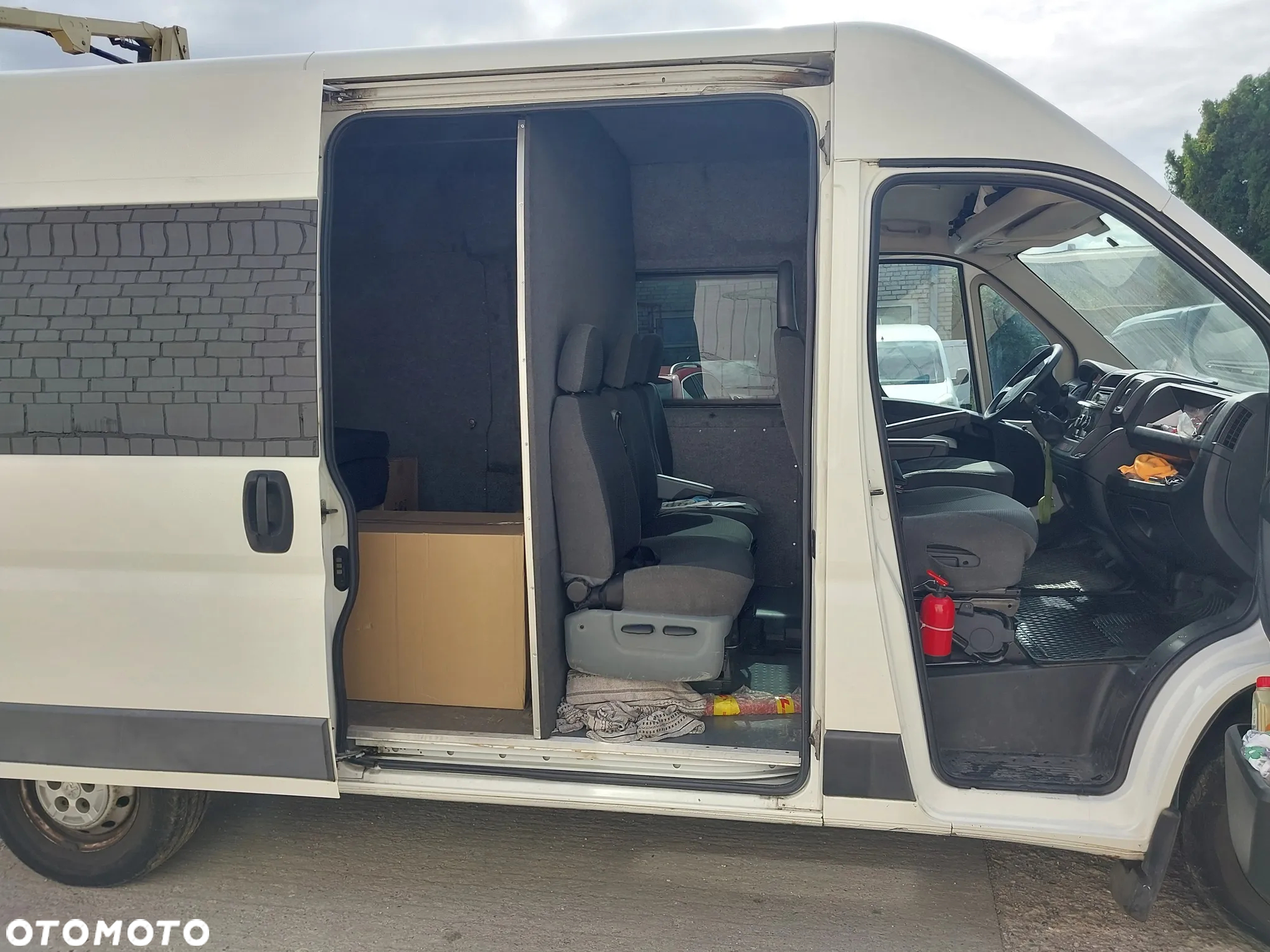 Peugeot 2,2HDI L2H2 - 12