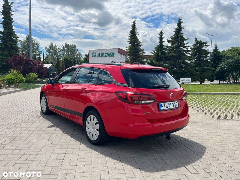 Opel Astra - 4