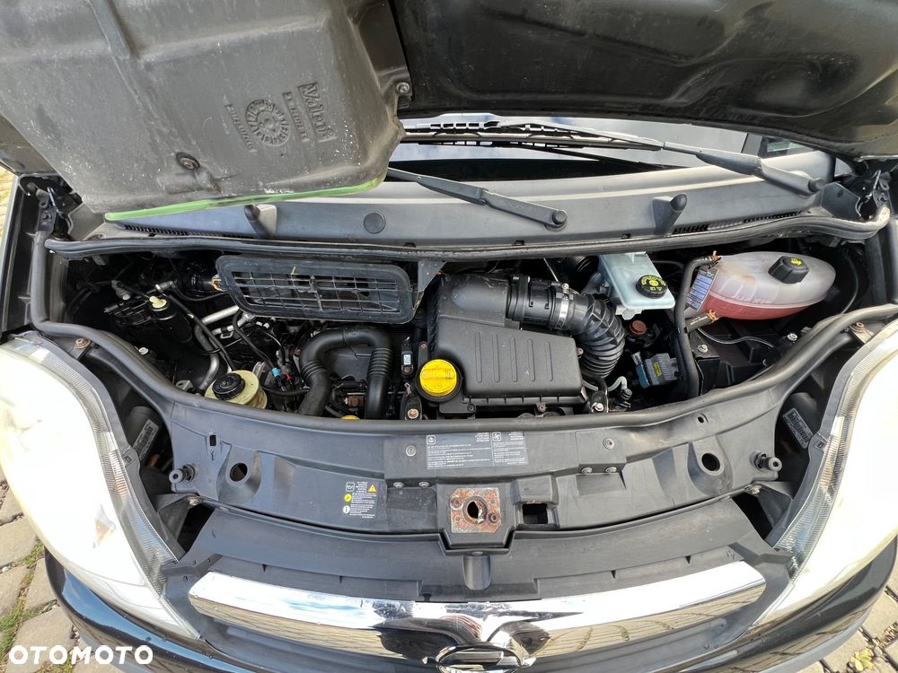 Opel Vivaro - 23
