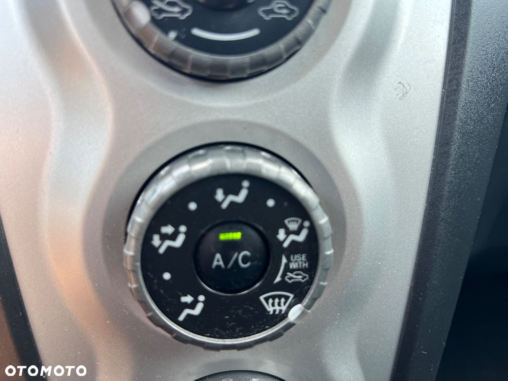 Toyota Yaris 1.0 Terra A/C - 16