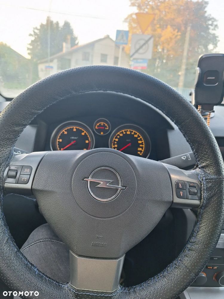 Opel Astra - 17