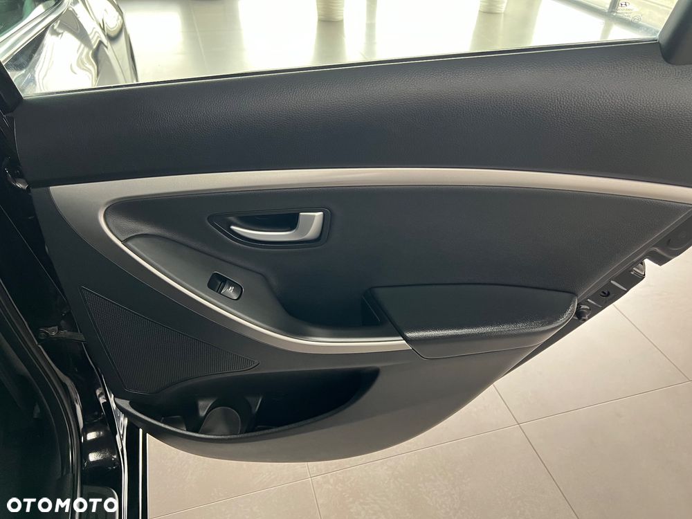 Hyundai i30 - 33