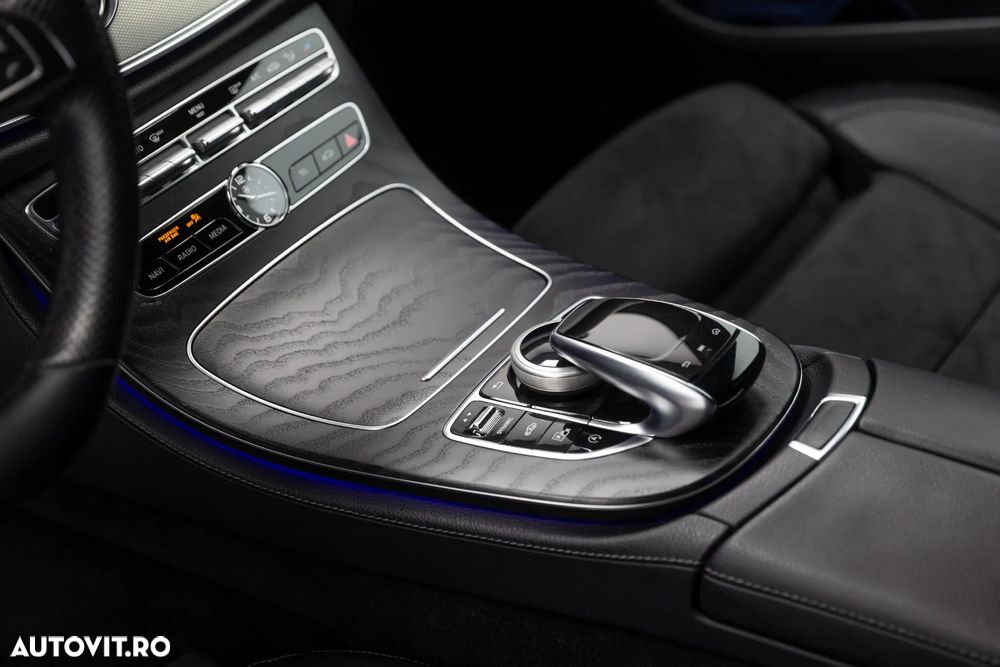 Mercedes-Benz E 220 d 4MATIC Aut. - 18