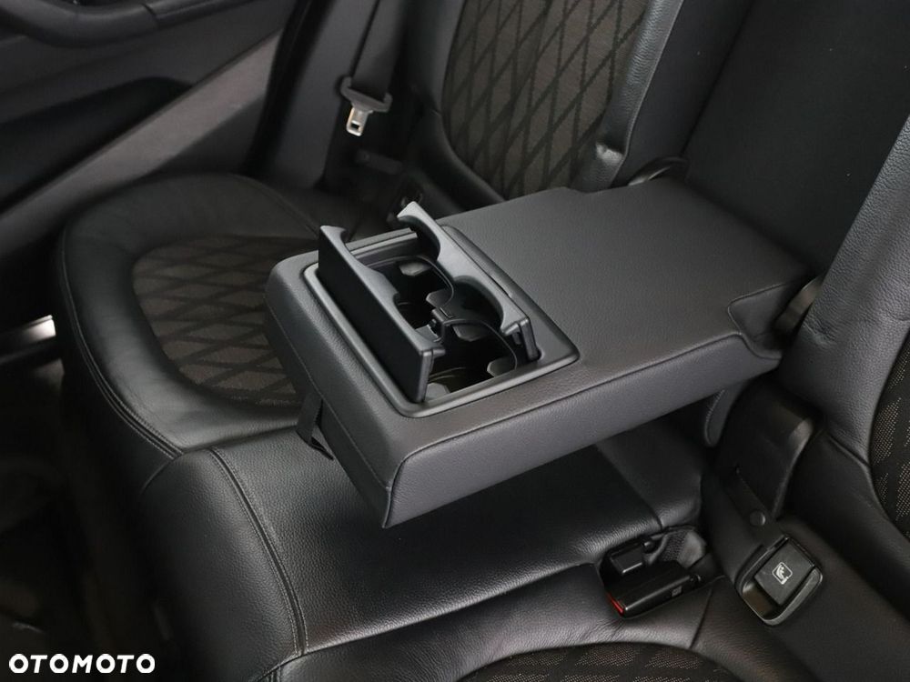 BMW X1 xDrive20d mHEV xLine - 38