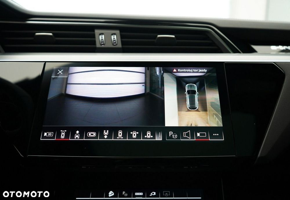 Audi Q8 - 41