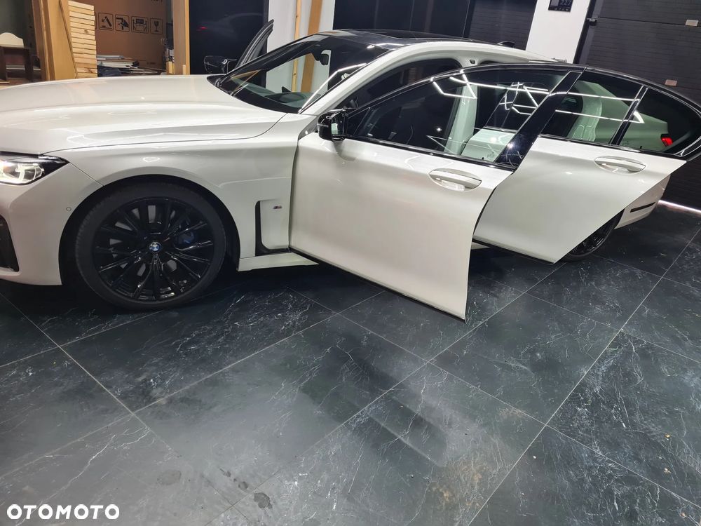 BMW Seria 7 730d xDrive sport - 18