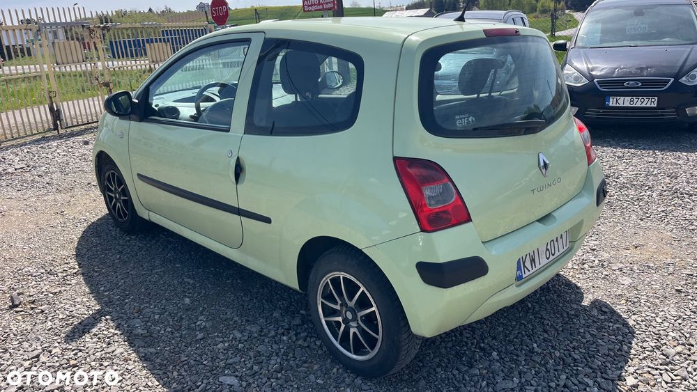 Toyota Yaris - 26