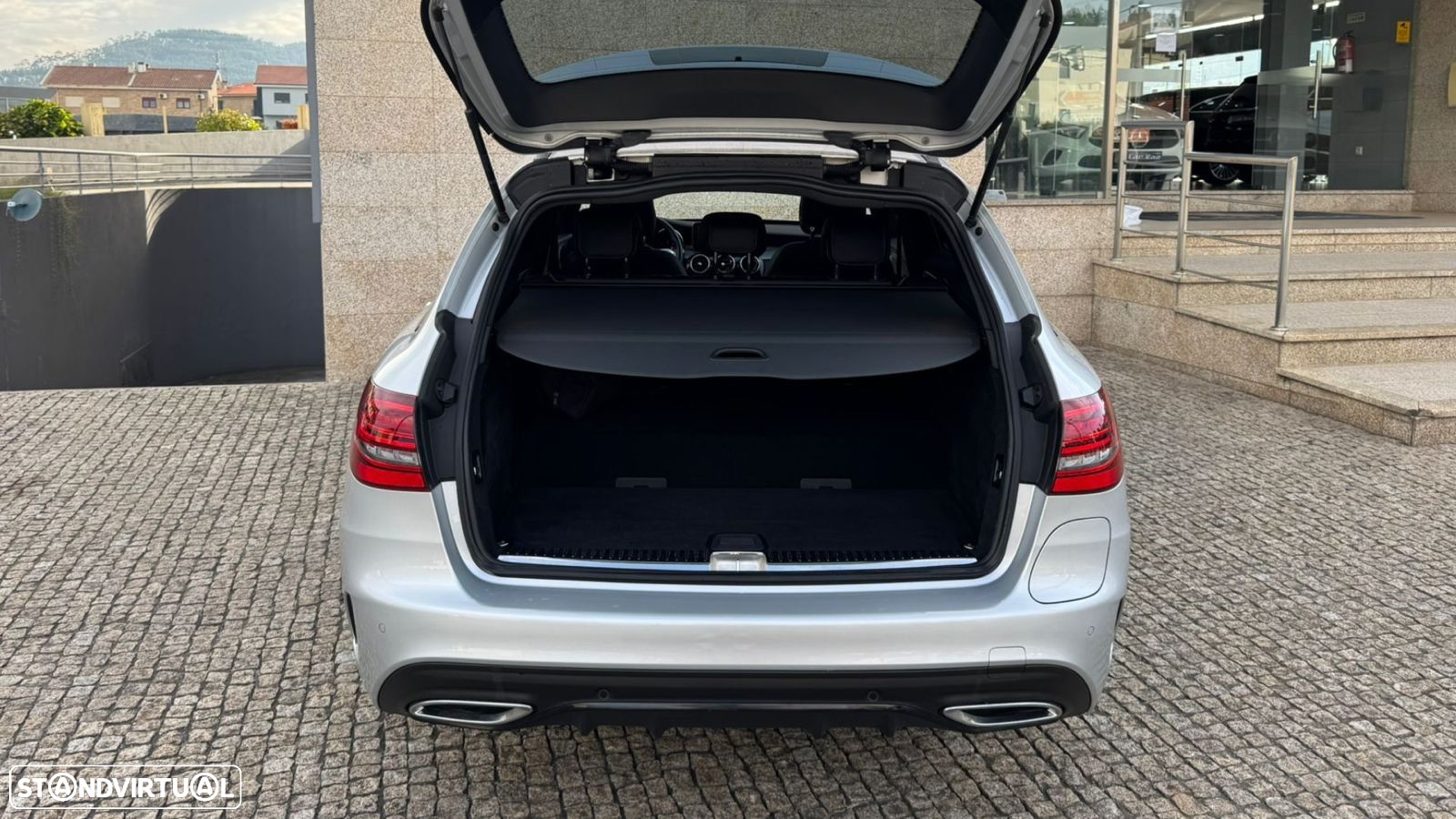 Mercedes-Benz C 300 de AMG Line - 9