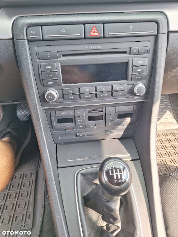Audi A4 Avant 2.0 TDI e DPF Ambiente - 13